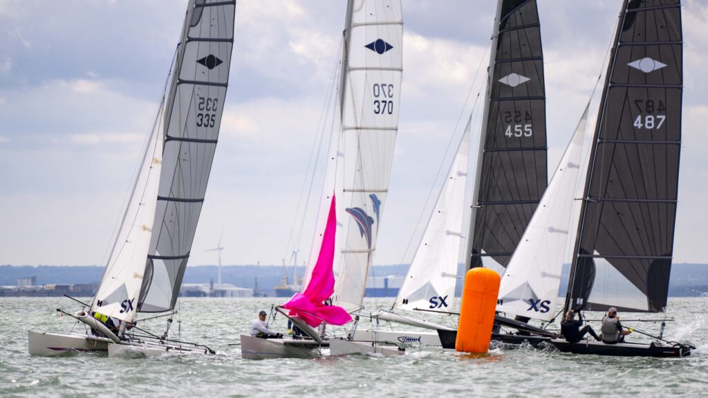 Sail number, 487, 455, 370, 335