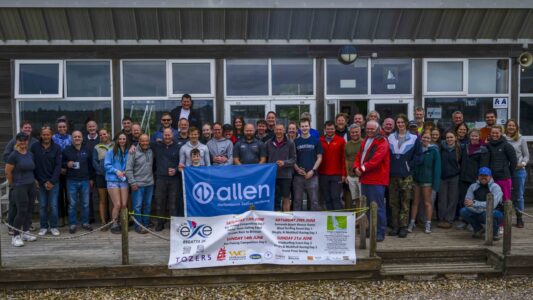 Hurricane Open, Group shot of all 25 boat crew,