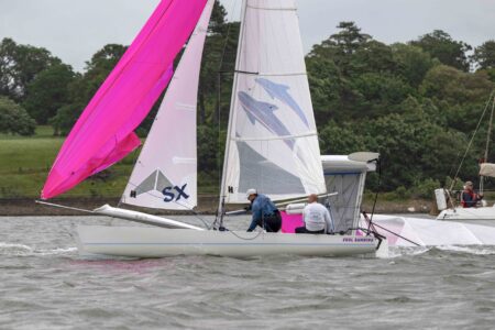 Hurricane Open, Finish line, 370 Richie Hanmore, Trevor Bawden Stone SC